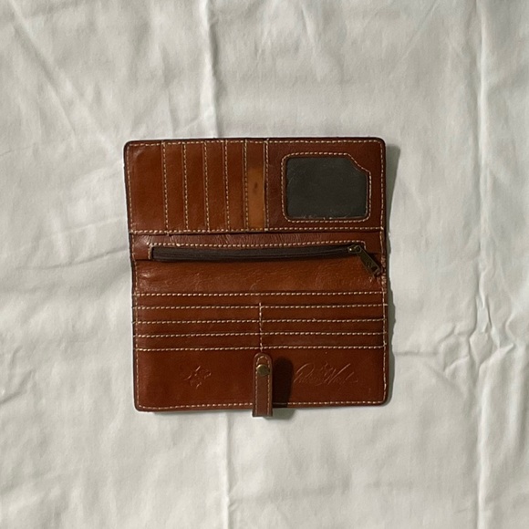 Patricia Nash Snap Wallet - Picture 1 of 4